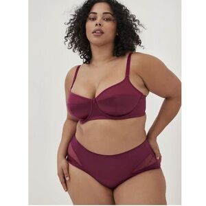 NWT TORRID Balconette Unlined Shine Ballet Back Bra